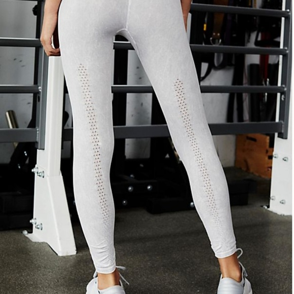 HOST PICK! Free People Movement Good Karma Legging - Picture 4 of 6